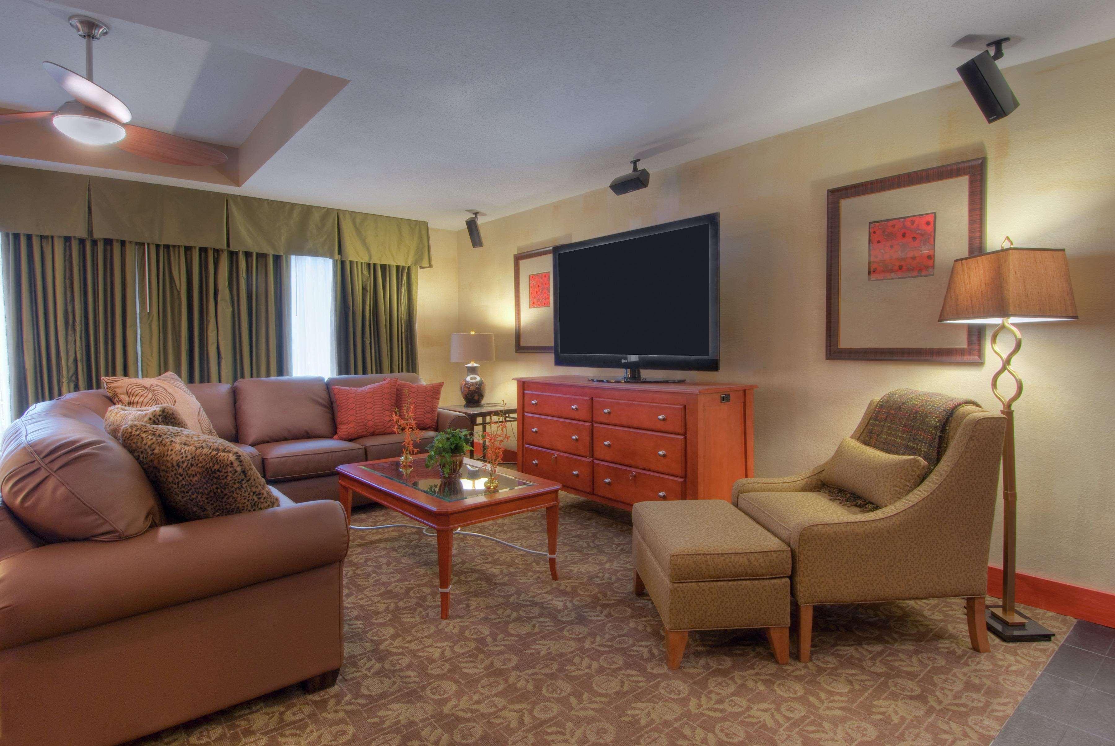 Hampton Inn Уилинг Номер фото
