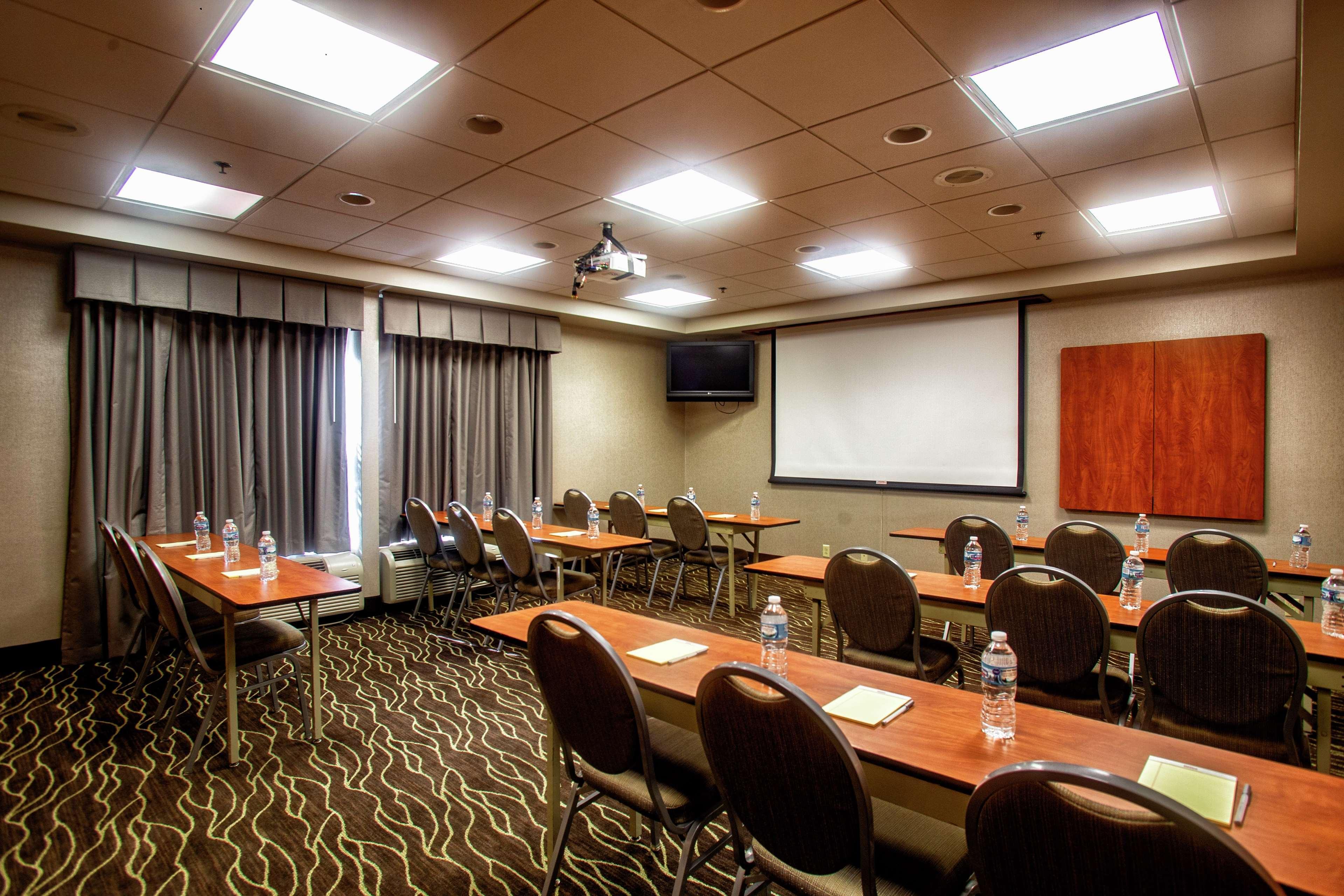 Hampton Inn Уилинг Экстерьер фото